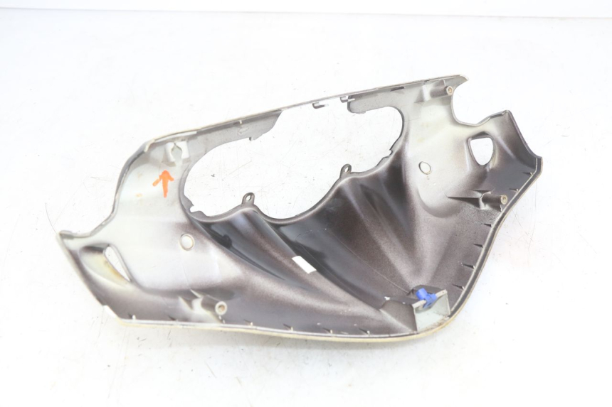 photo de COFANO MANUBRIO ANTERIORE PEUGEOT SPEEDFIGHT LC 50 (1996 - 2002) - Primo piano tecnico