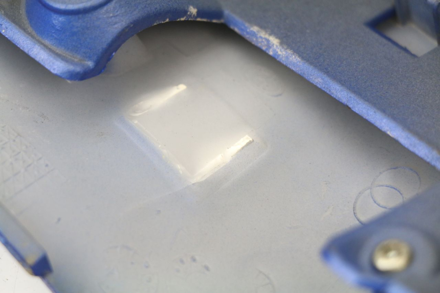 photo de COPERCHIO MANUBRIO ANTERIORE GILERA STALKER 50 (1997 - 2005) - Zoom sullo stato d'uso