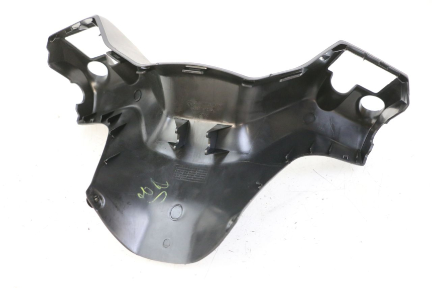 photo de COPRIMANUBRIO ANTERIORE SUZUKI BURGMAN 125 (2018 - 2021) - Zoom sullo stato d'uso