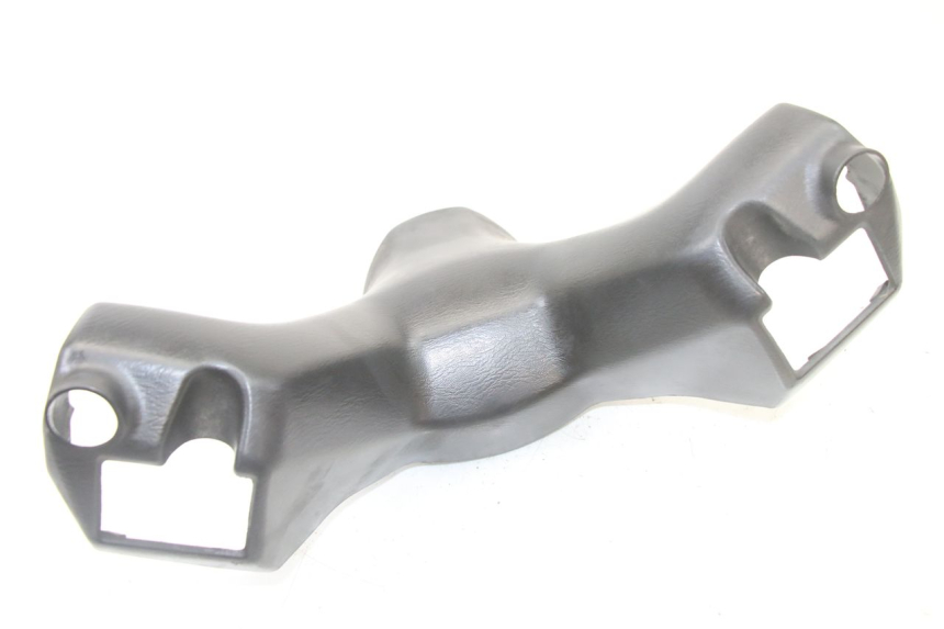 photo de COPRIMANUBRIO ANTERIORE SUZUKI BURGMAN 125 (2015 - 2017) - Primo piano tecnico