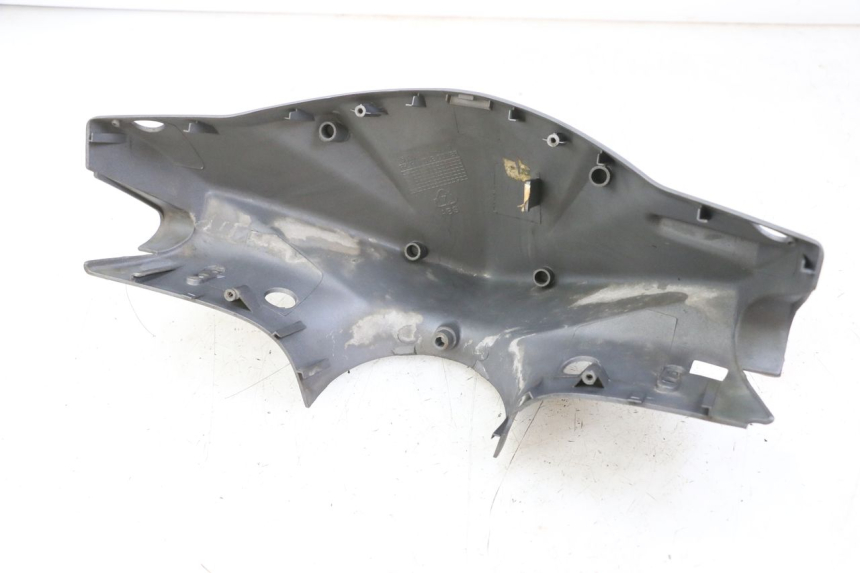 photo de COPERCHIO MANUBRIO ANTERIORE SYM ORBIT 2 4T 50 (2008 - 2017) - Primo piano tecnico