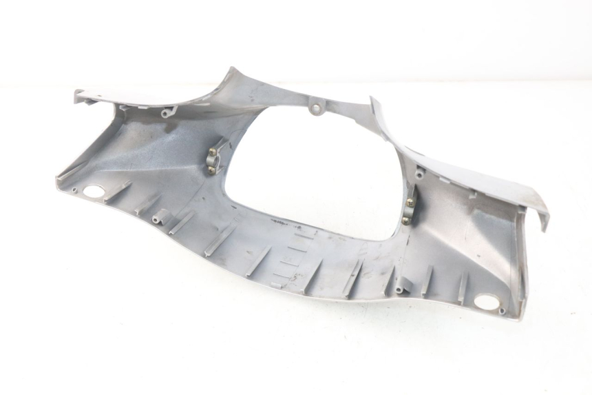 photo de COPERCHIO MANUBRIO ANTERIORE SYM SYMPHONY 50 (2009 - 2015) - Primo piano tecnico