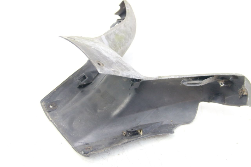 photo de COFANO MANUBRIO ANTERIORE SUZUKI UH BURGMAN 125 (2002 - 2006) - Zoom sullo stato d'uso