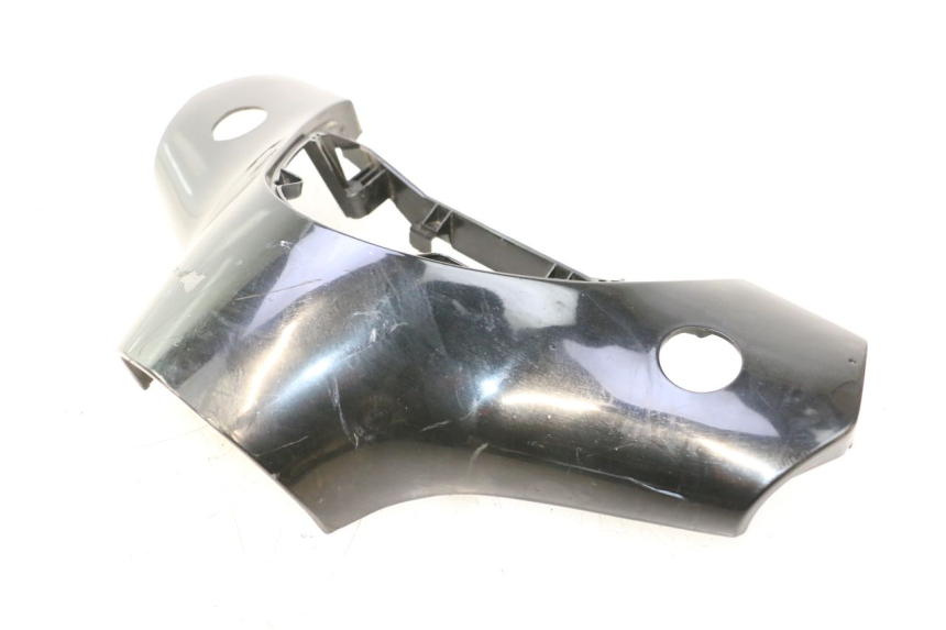 photo de COPRIMANUBRIO ANTERIORE PIAGGIO VESPA PK FL 2T 50 (1990 - 1996) - Dettagli dei punti di fissaggio
