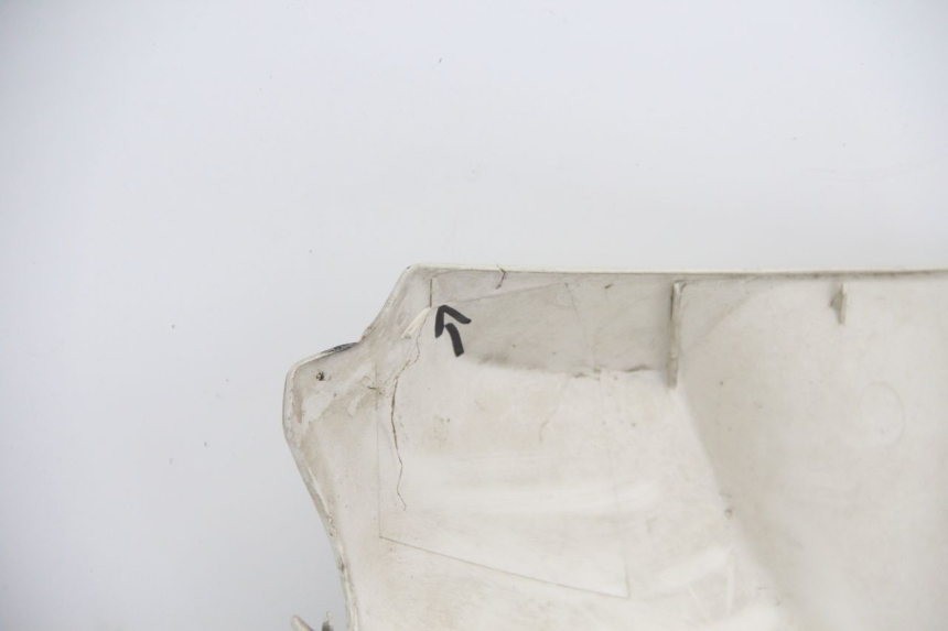 photo de COPERCHIO MANUBRIO ANTERIORE PEUGEOT VIVACITY 100 (1999 - 2008) - Zoom sullo stato d'uso