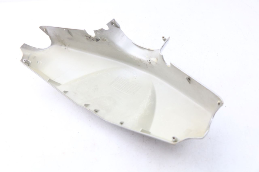 photo de COPERCHIO MANUBRIO ANTERIORE PEUGEOT VIVACITY 100 (1999 - 2008) - Primo piano tecnico