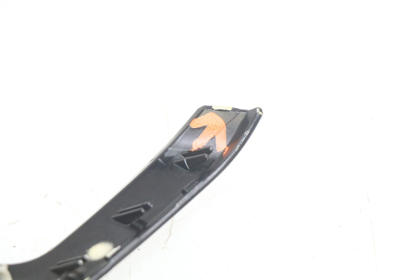 photo de COFANO MANUBRIO ANTERIORE YAMAHA X-MAX XMAX 250 (2006 - 2009) - Altra angolazione