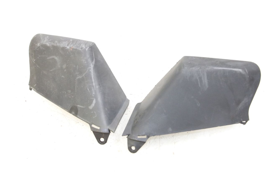 photo de COFANO MANUBRIO ANTERIORE YAMAHA XMAX X-MAX 125 (2006 - 2009) - Zoom sullo stato d'uso