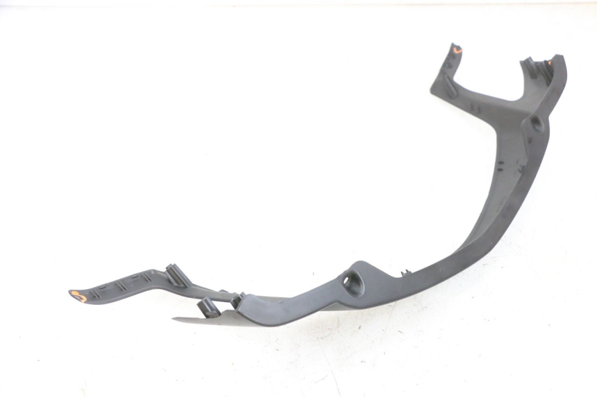 photo de COFANO MANUBRIO ANTERIORE YAMAHA XMAX X-MAX 125 (2006 - 2009) - Dettaglio del componente