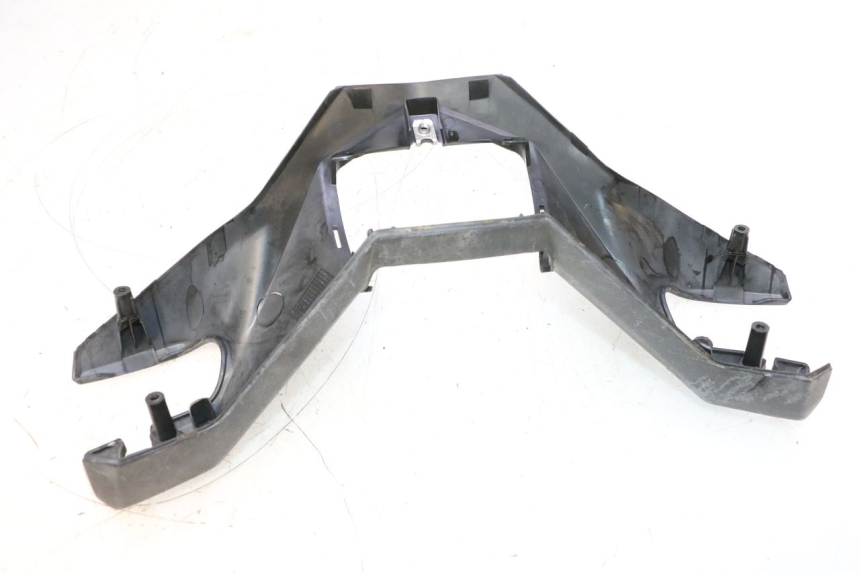 photo de COFANO MANUBRIO ANTERIORE YAMAHA X-MAX XMAX 125 (2010 - 2013) - Primo piano tecnico