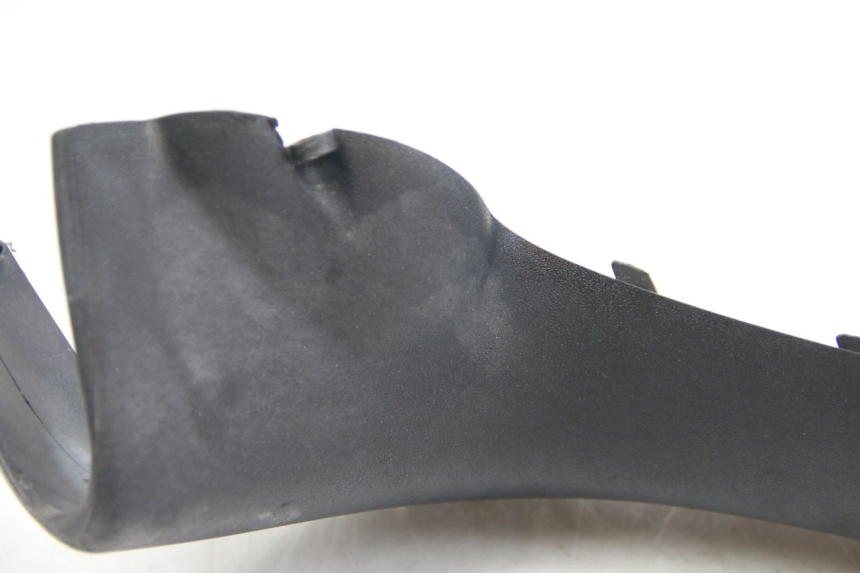 photo de COFANO MANUBRIO ANTERIORE PIAGGIO X8 125 (2004 - 2007) - Primo piano tecnico