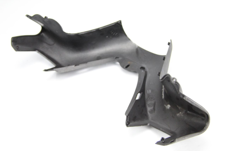 photo de COFANO MANUBRIO ANTERIORE PIAGGIO X9 125 (2000 - 2003) - Dettagli dei punti di fissaggio