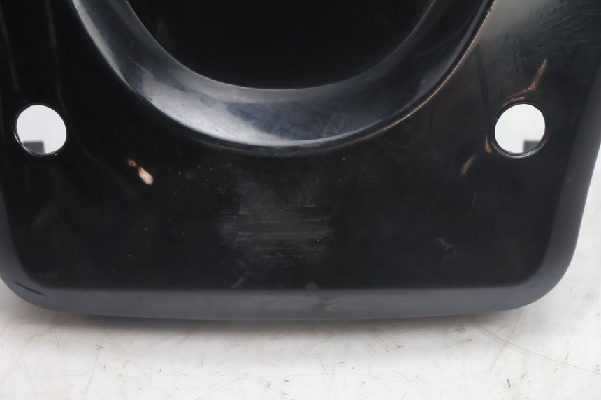 photo de COFANO MANUBRIO ANTERIORE YAMAHA YP MAJESTY 125 (2002 - 2006) - Zoom sullo stato d'uso