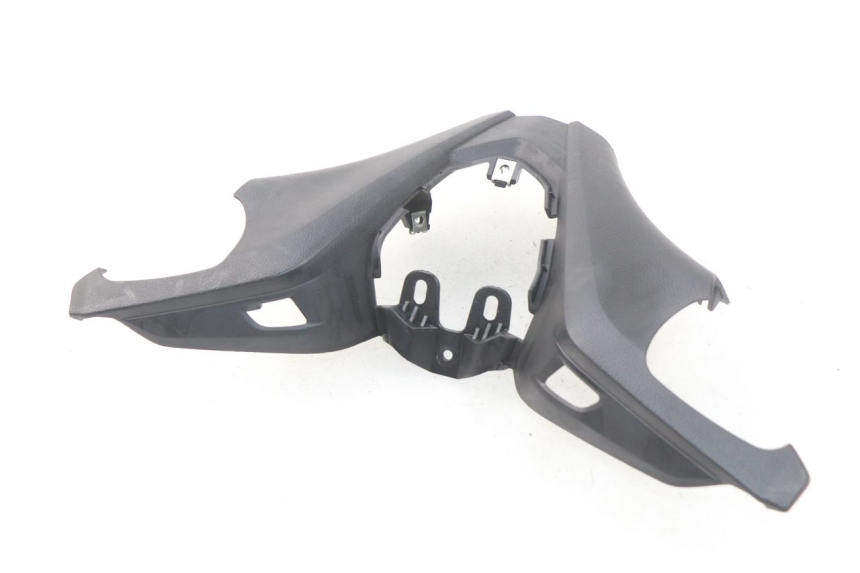 photo de COPRIMANUBRIO ANTERIORE YAMAHA YP T-MAX TMAX 530 (2017 - 2020) - Primo piano tecnico