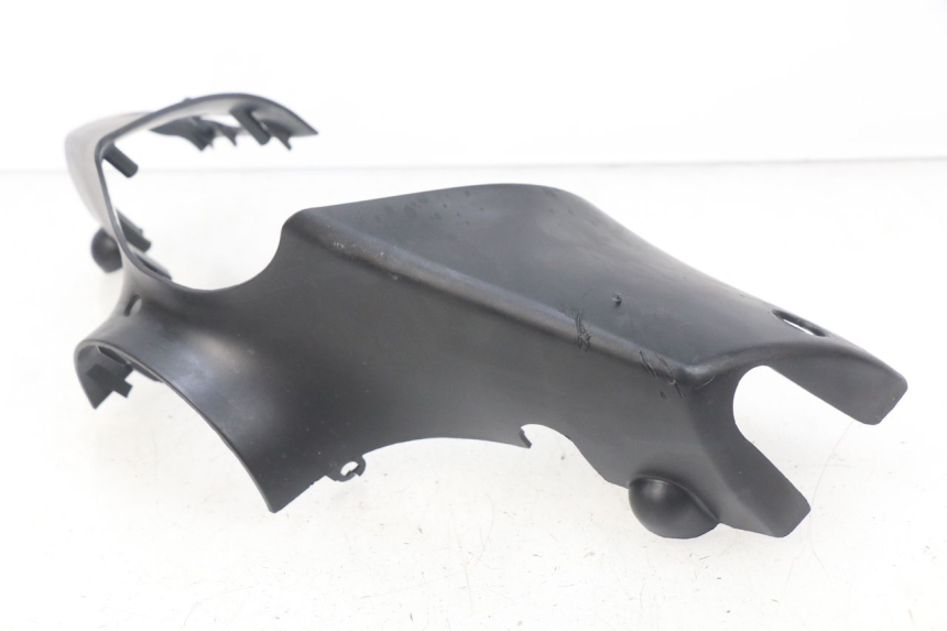 photo de COPERCHIO MANUBRIO ANTERIORE PIAGGIO ZIP 4T 50 (2006 - 2017) - Dettagli dei punti di fissaggio