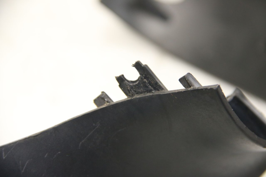 photo de COFANO MANUBRIO ANTERIORE PIAGGIO ZIP 4T 50 (2018 - 2020) - Dettaglio del componente