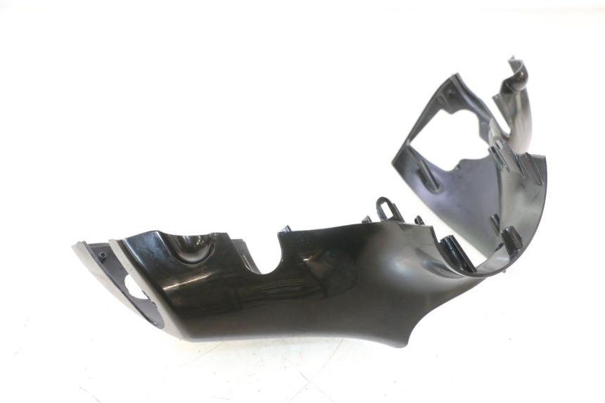 photo de COPERCHIO MANUBRIO ANTERIORE PIAGGIO ZIP 4T 50 (2006 - 2017) - Primo piano tecnico