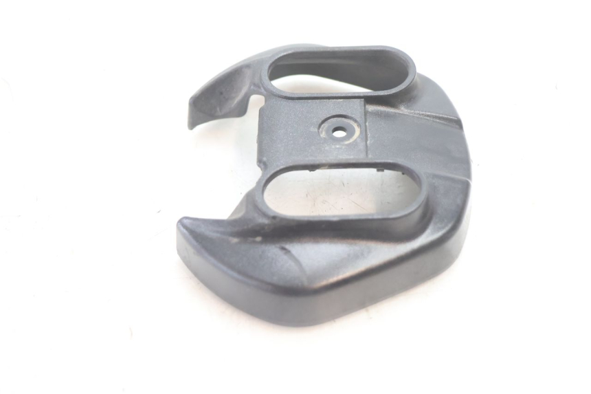 photo de COPRI MANUBRIO YAMAHA BW'S BWS 125 (2010 - 2013) - Dettaglio del componente