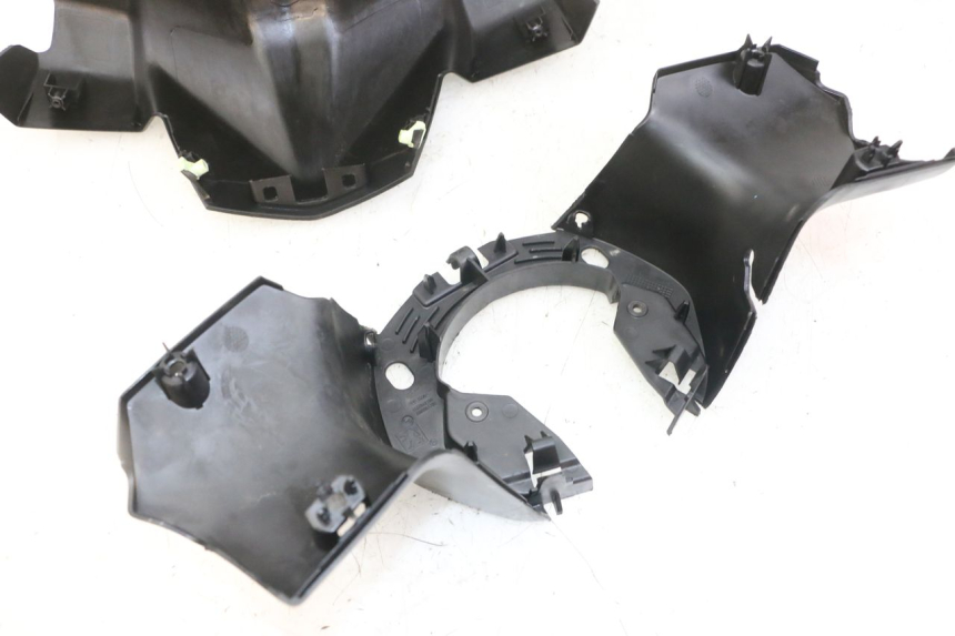 photo de COPRIMANUBRIO PEUGEOT CITYSTAR 50 (2013 - 2017) - Marcature e riferimenti originali