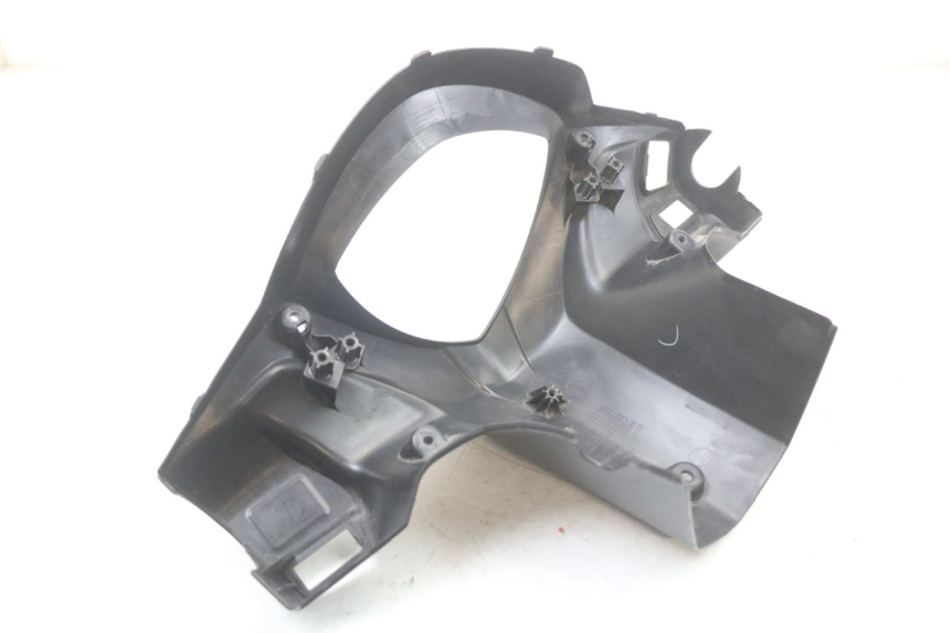 photo de COPRIMANUBRIO COMMUTATORE SUZUKI ADDRESS 110 (2015 - 2020) - Dettagli dei punti di fissaggio