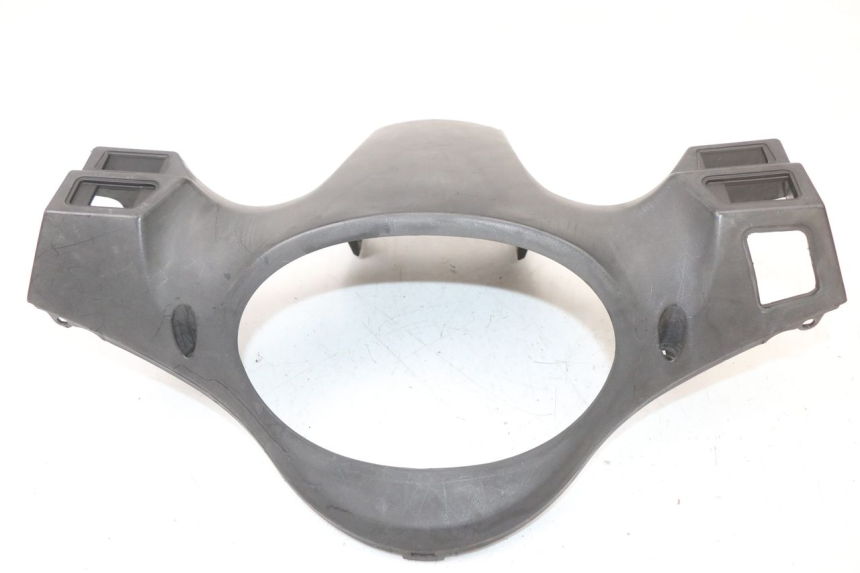 photo de COPERCHIO MANUBRIO COMANDI SYM FIDDLE 2 50 (2008 - 2013) - Dettaglio del componente