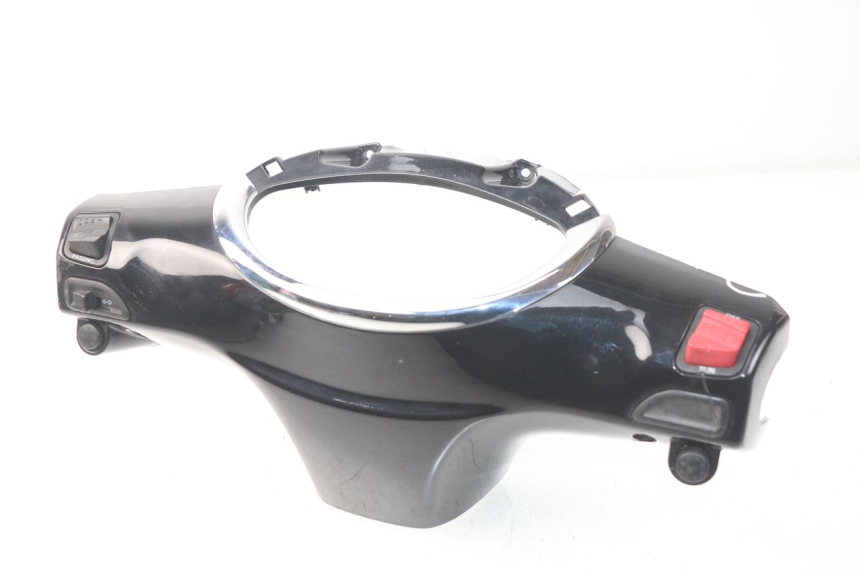 photo de COPERCHIO MANUBRIO COMANDI PIAGGIO FLY IE 125 (2012 - 2017) - Vista principale