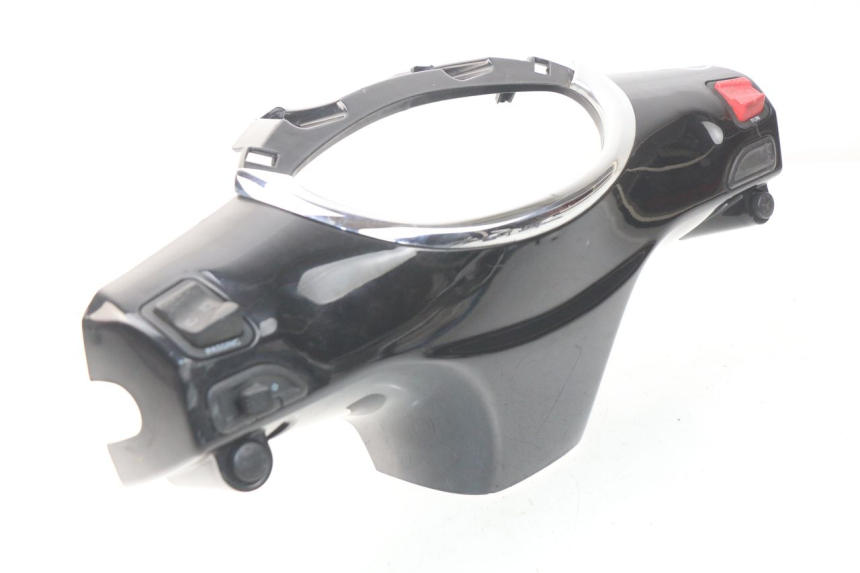 photo de COPERCHIO MANUBRIO COMANDI PIAGGIO FLY IE 125 (2012 - 2017) - Dettaglio del componente