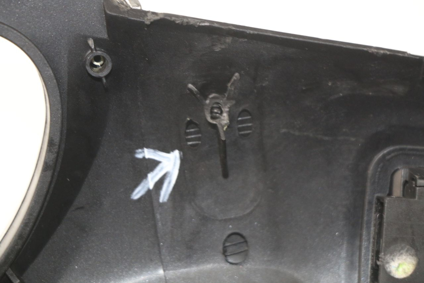 photo de COPERCHIO MANUBRIO COMANDI PIAGGIO FLY IE 125 (2012 - 2017) - Marcature e riferimenti originali