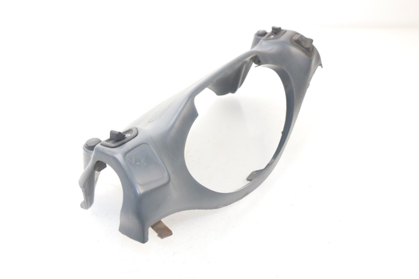 photo de COPERCHIO MANUBRIO COMANDI PIAGGIO HEXAGON LX4 125 (1998 - 2001) - Primo piano tecnico