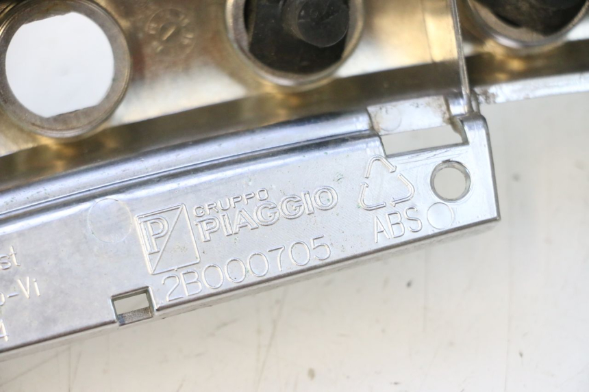 photo de COPRIMANUBRIO COMMUTATORE PIAGGIO MP3 500 (2016 - 2018) - Dettaglio del componente