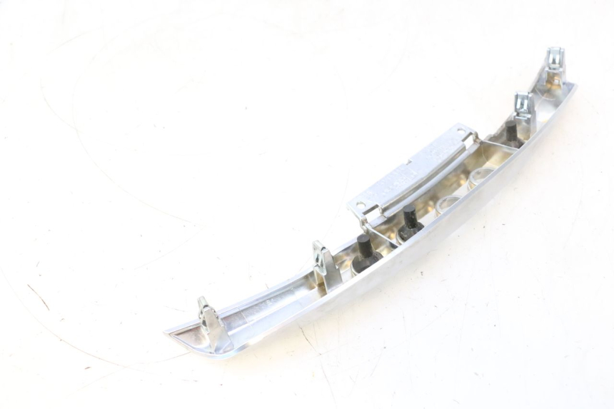 photo de COPRIMANUBRIO COMMUTATORE PIAGGIO MP3 500 (2016 - 2018) - Primo piano tecnico