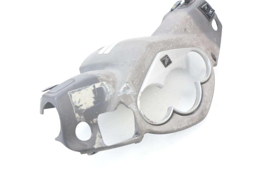 photo de COPERCHIO MANUBRIO COMANDI HONDA SES DYLAN 125 (2002 - 2006) - Vista d'insieme del prodotto