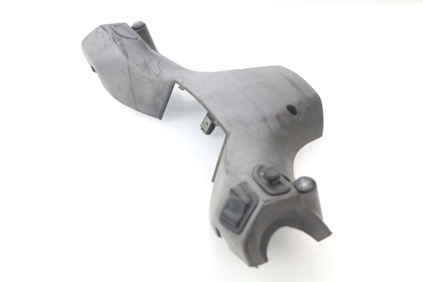 photo de COPERCHIO MANUBRIO COMANDI GILERA STALKER 50 (1997 - 2005) - Primo piano tecnico