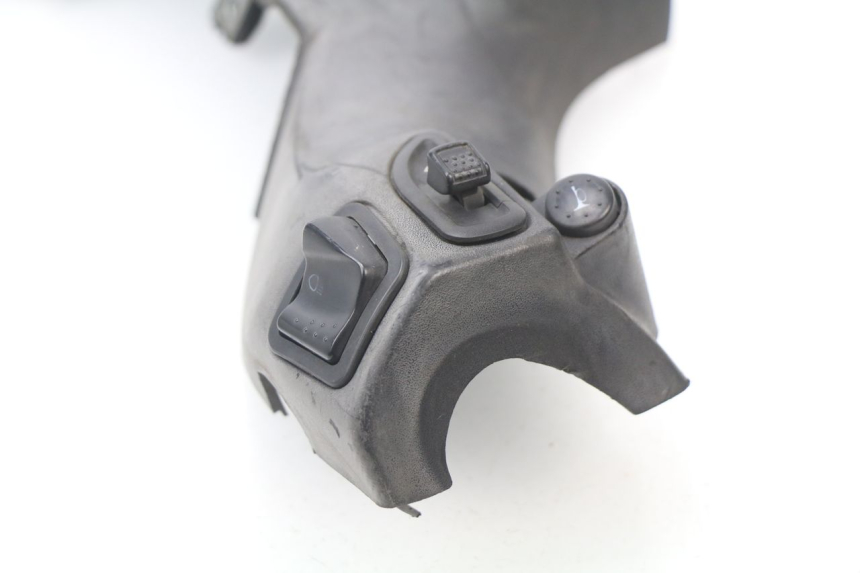 photo de COPERCHIO MANUBRIO COMANDI GILERA STALKER 50 (1997 - 2005) - Vista d'insieme del prodotto