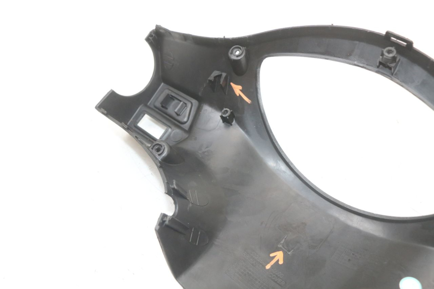 photo de COPRIMANUBRIO COMMUTATORE PEUGEOT TWEET 125 (2018 - 2021) - Altra angolazione