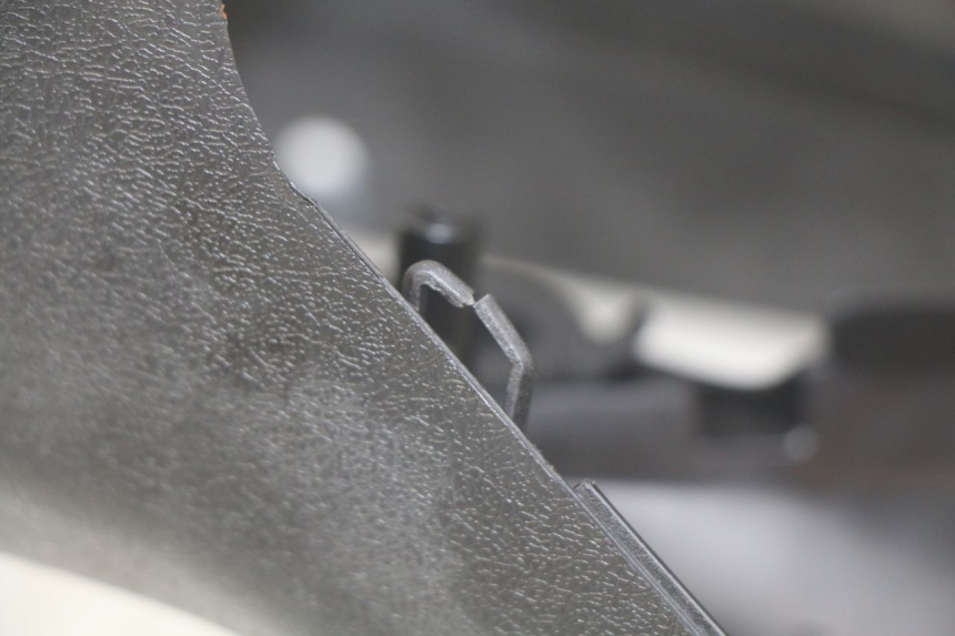 photo de MANOPOLE COPRIMANUBRIO YAMAHA XMAX X-MAX 125 (2006 - 2009) - Dettaglio del componente