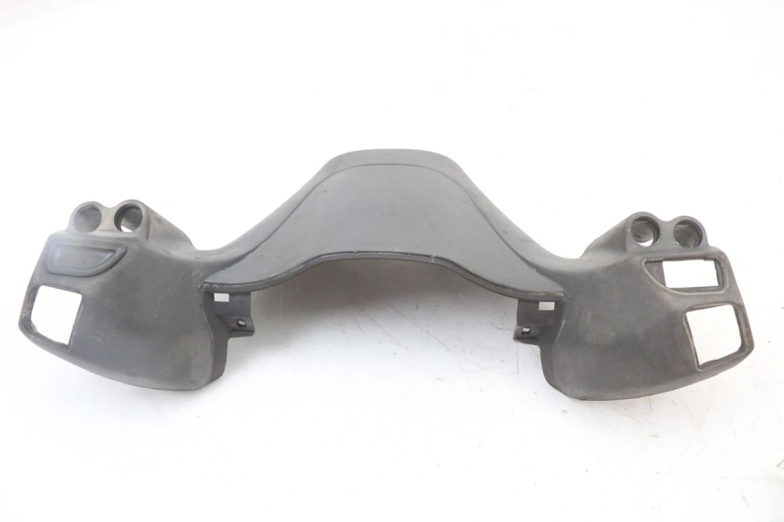 photo de COPERCHIO MANUBRIO COMANDI PIAGGIO X8 125 (2004 - 2007) - Dettaglio del componente