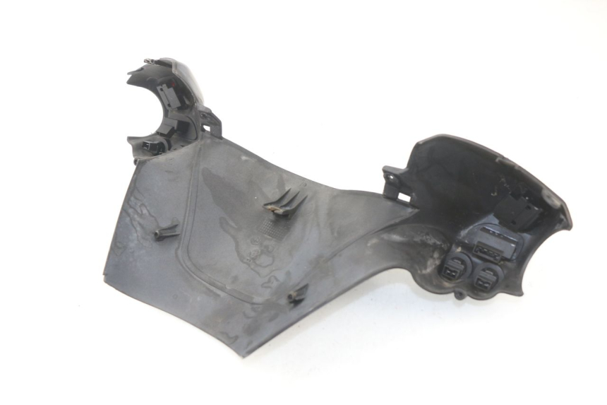 photo de COPERCHIO MANUBRIO COMANDI PIAGGIO X9 125 (2000 - 2003) - Dettaglio del componente