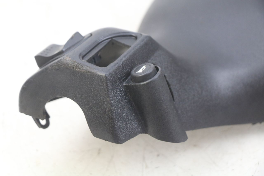 photo de MANOPOLE COPRIMANUBRIO PIAGGIO ZIP 4T 50 (2018 - 2020) - Dettagli dei punti di fissaggio