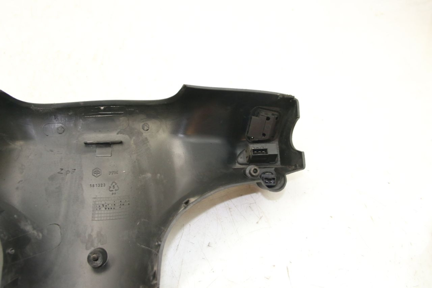 photo de MANOPOLE COPRIMANUBRIO PIAGGIO ZIP 4T 50 (2018 - 2020) - Zoom sullo stato d'uso