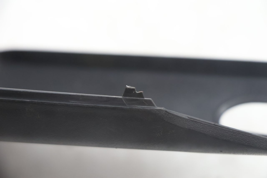 photo de COPRIMANUBRIO HONDA FJS SILVER WING SILVERWING 400 (2005 - 2008) - Primo piano tecnico