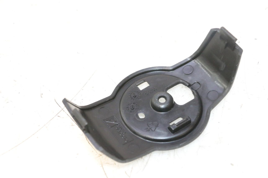 photo de COPRIMANUBRIO GILERA GP 800 (2007 - 2013) - Altra angolazione