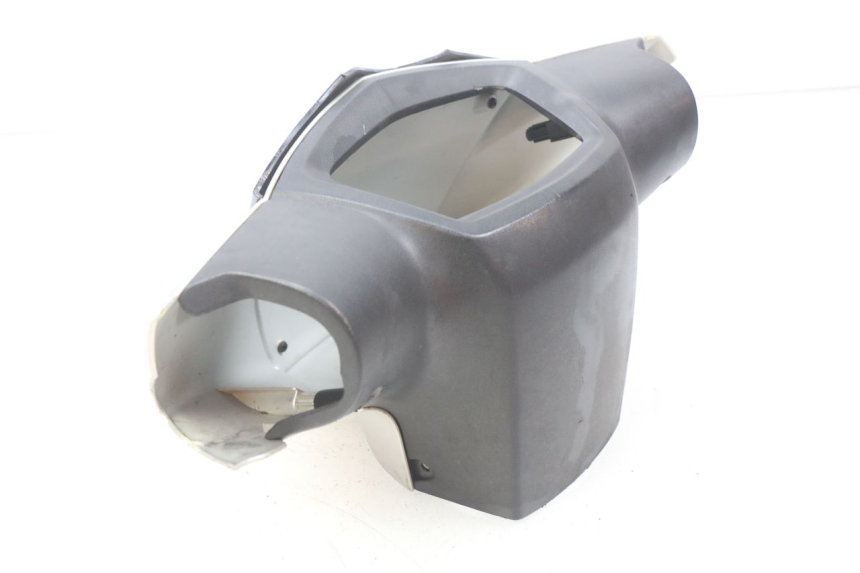 photo de COPRI MANUBRIO PEUGEOT KISBEE 2T 50 (2010 - 2017) - Stato della superficie e materiale