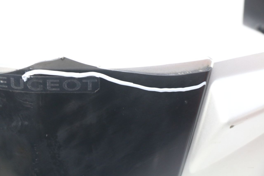 photo de COPRI MANUBRIO PEUGEOT KISBEE 2T 50 (2010 - 2017) - Marcature e riferimenti originali