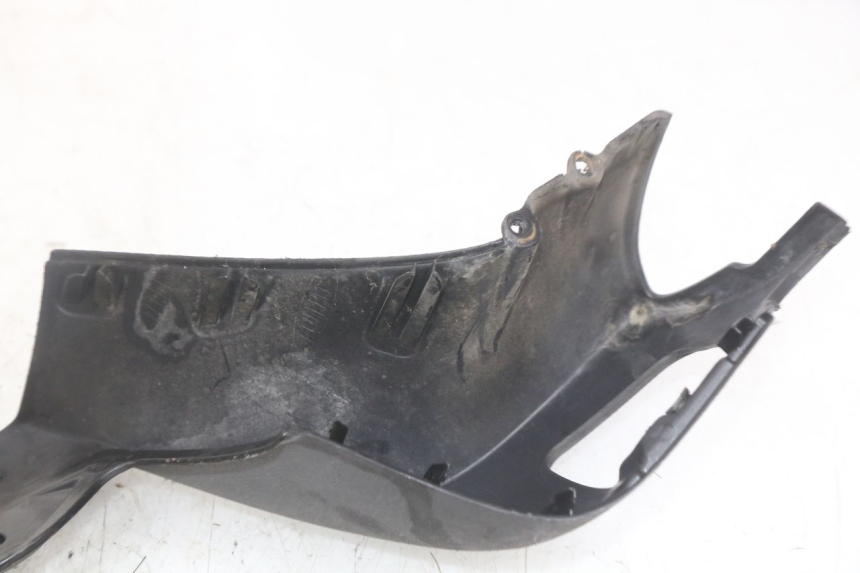 photo de COPRI MANUBRIO PIAGGIO MP3 LT 400 (2007 - 2012) - Primo piano tecnico