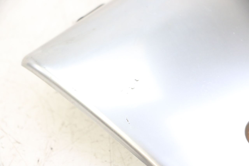 photo de COPRI MANUBRIO PIAGGIO MP3 LT 400 (2007 - 2012) - Primo piano tecnico