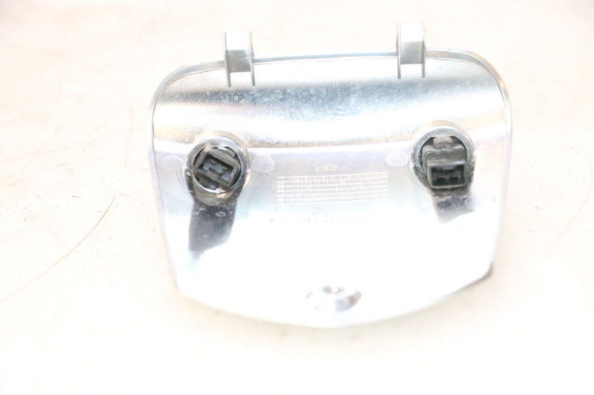 photo de COPRI MANUBRIO PIAGGIO MP3 LT 400 (2007 - 2012) - Zoom sullo stato d'uso
