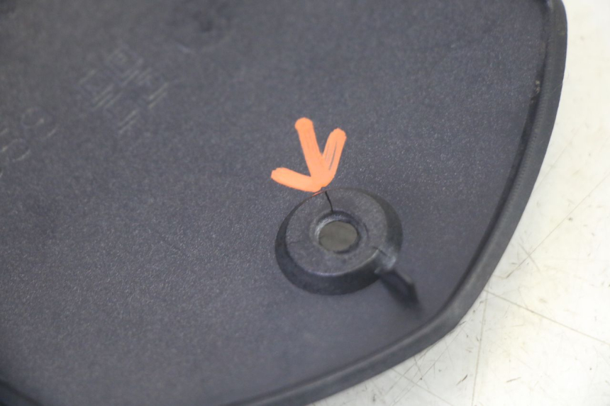 photo de COPRIMANUBRIO PIAGGIO MP3 125 (2006 - 2014) - Altra angolazione