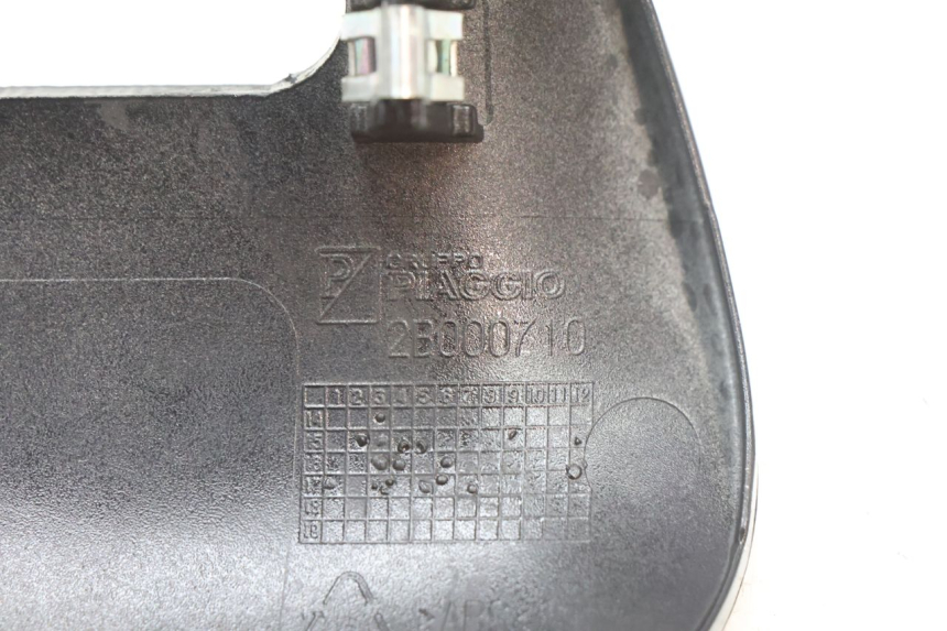 photo de COPRIMANUBRIO PIAGGIO MP3 500 (2016 - 2018) - Primo piano tecnico