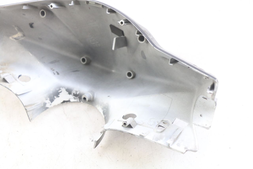 photo de COUVRE MANUBRIO SYM ORBIT 2 4T 50 (2008 - 2017) - Dettagli dei punti di fissaggio